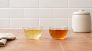 Hvad er Oolong Te? Den Komplette Guide til Den Sorte Drages Te